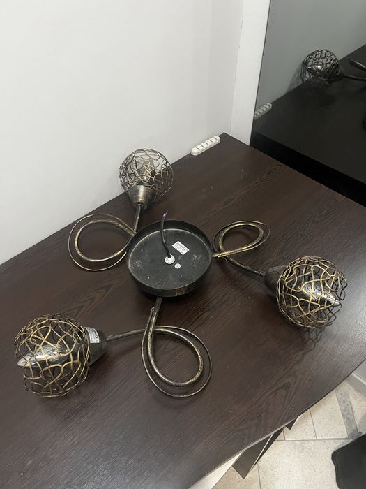 Полилей с три тела