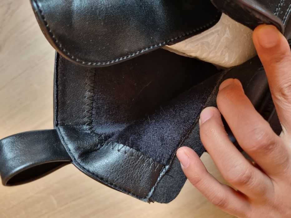 Продам осенние ботинки женские