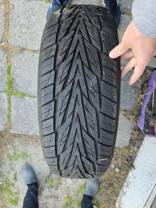 Всесезонни гуми 2 броя 225/65/R17