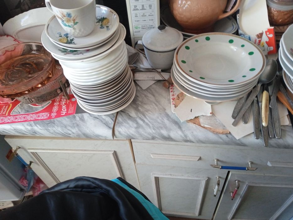 Отдам тарелки дешево