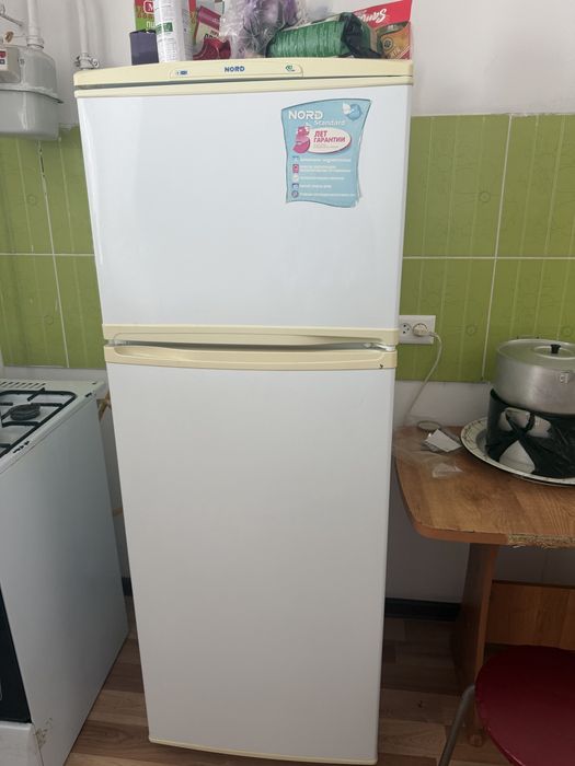 Продам холодильник