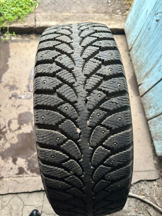 Продам зимние шины Tunga