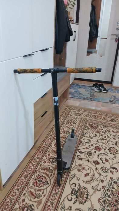 Самокат трюковой