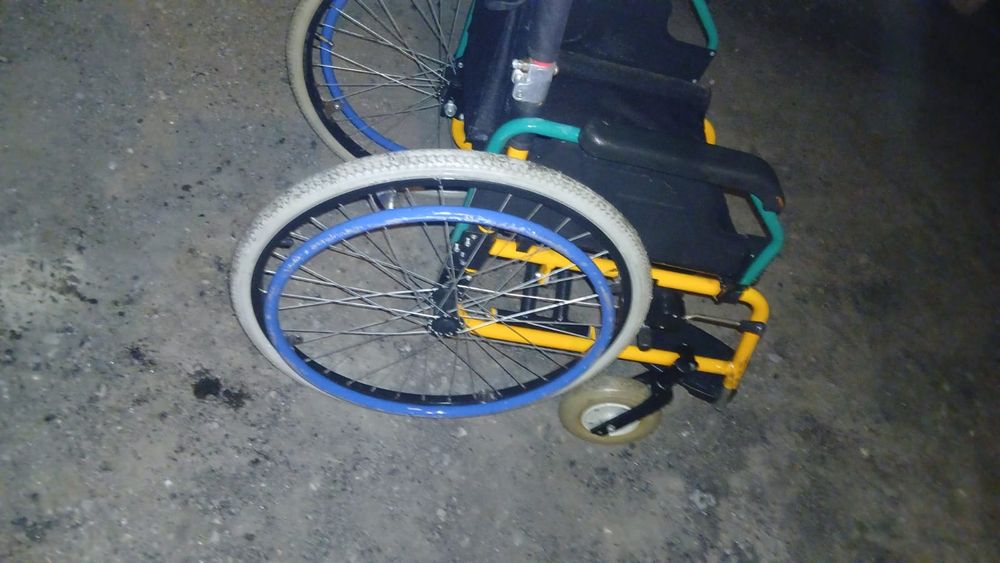Инвалидная коляска