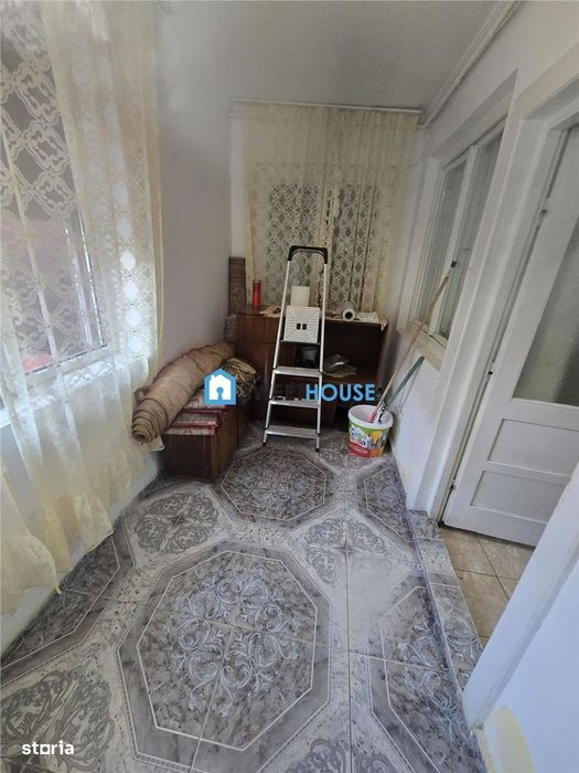 Casa de vanzare+ Spatiu comercial cartier Galati