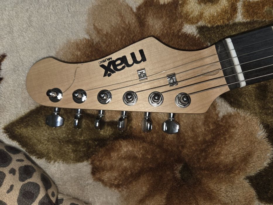 Chitara electrica stratocaster cumpărată iarna trecuta  16.12.2025