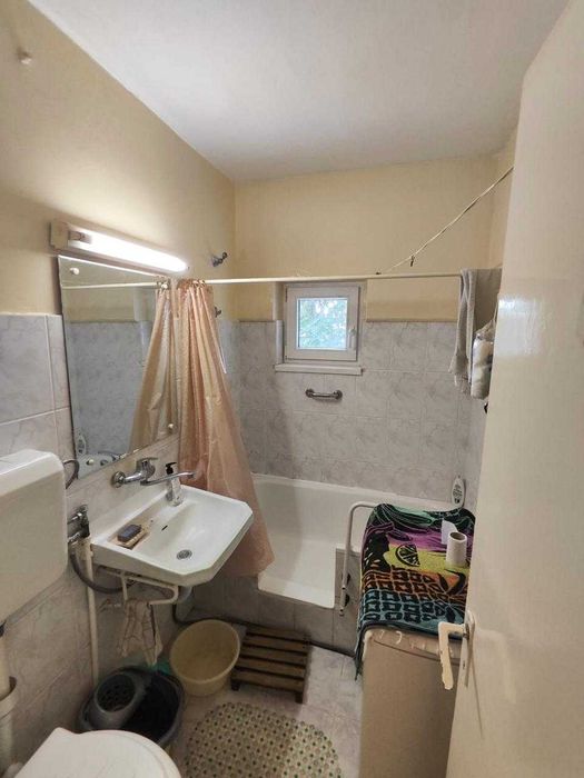 Apartament 3 camere, zona Dambu Pietros