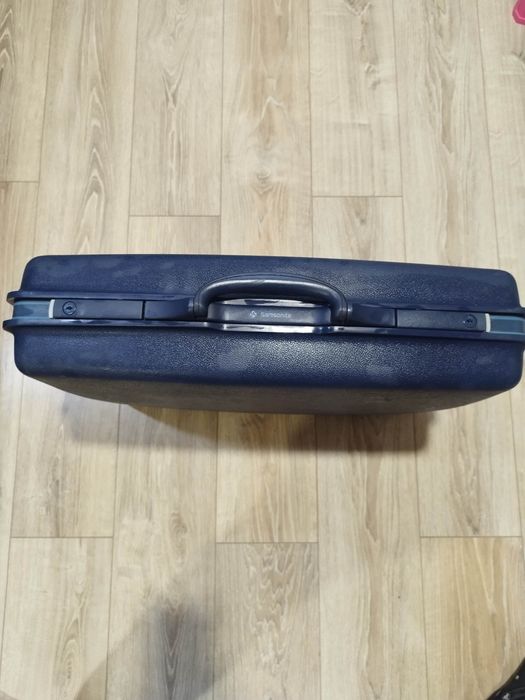 Куфар-Samsonite за багаж