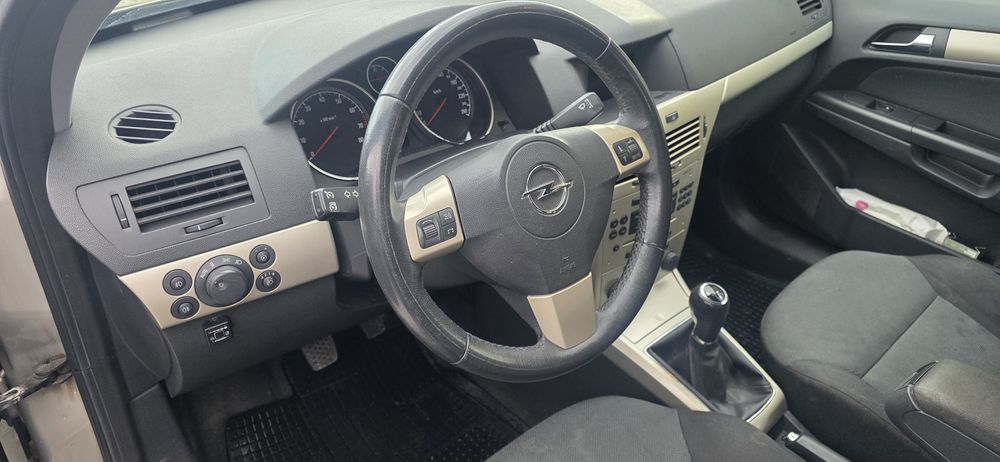 Opel astra H 1.6 газ  бензин