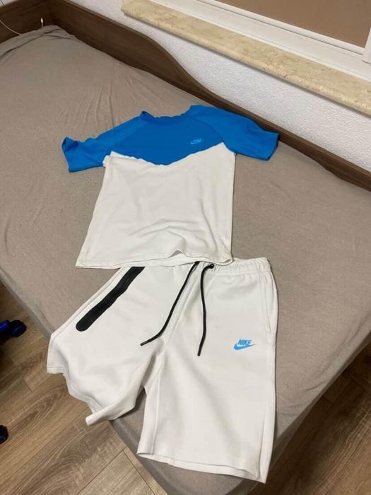Nike tech fleece къс комплект
