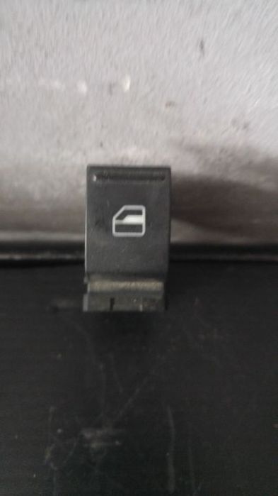 Buton deschidere geamuri stanga spate vw passat b6 golf 5 7l6959855b