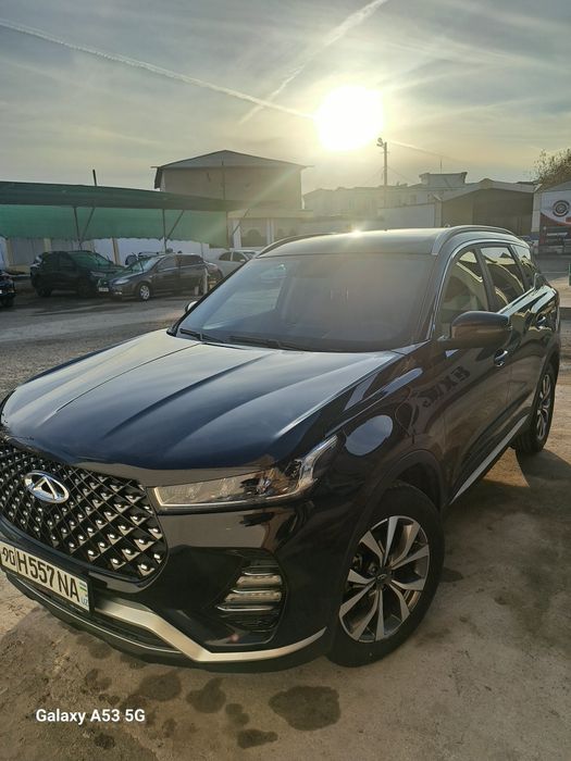 Cherry avtomobil sotiladi