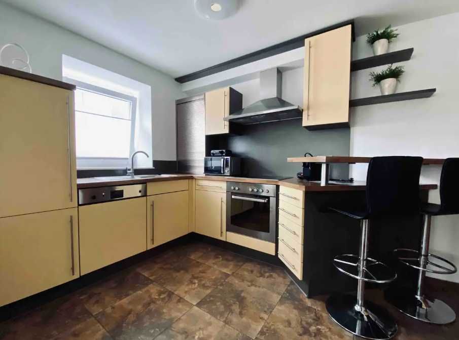 Дава се под наем Двустаен апартамент в Пловдив, Въстанически - 63 кв.м за 316.2 € - Снимка #2