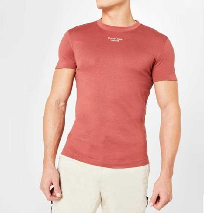Футболка от брэнда CALVIN KLEIN (ORIGINAL 100%)