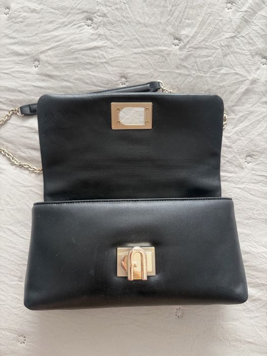 Furla дамска чанта в черен цвят от естествена кожа