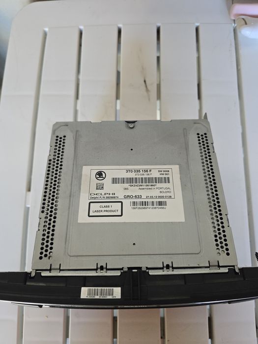Vând unitate audio / radio CD originală Skoda Bolero