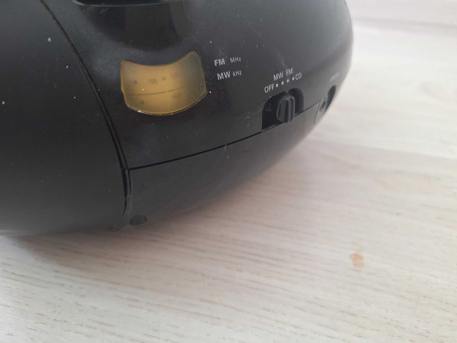 Магнитофон (MP3/CD)/радио PHILLIPS