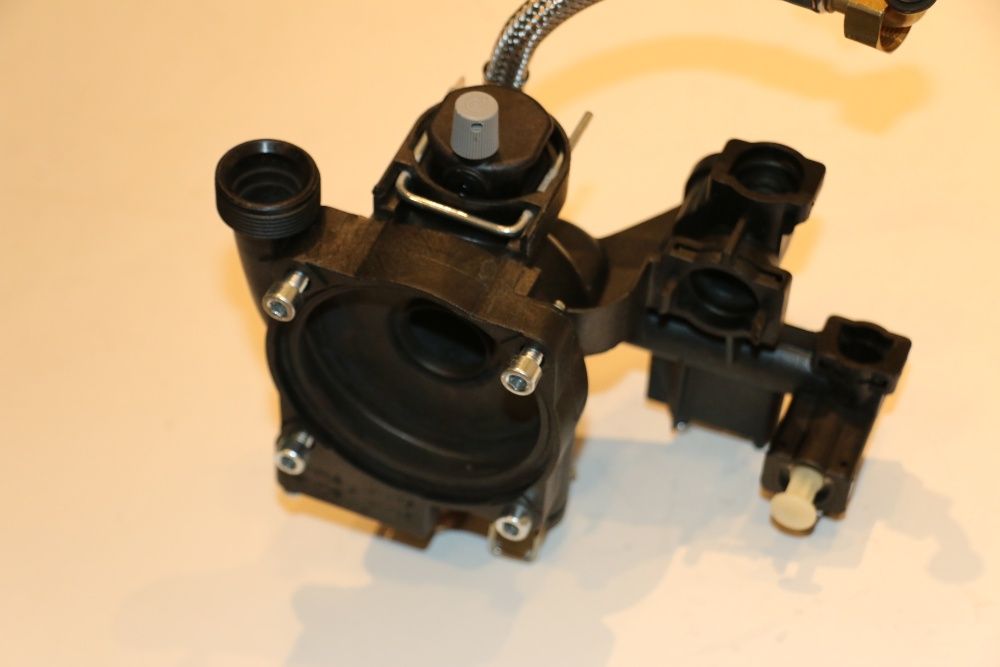 Grup suport pompa Wilo centrala Saunier Duval Semia F24