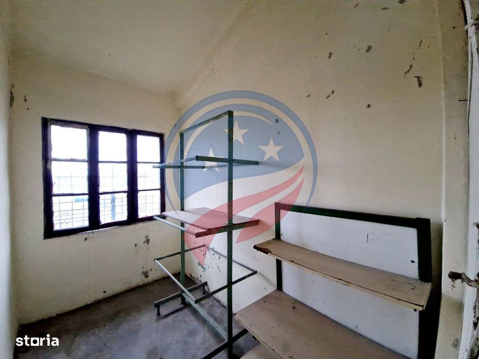 Spatiu  Comercial   Piata Filiasi  354 Mp - Parter+Etaj