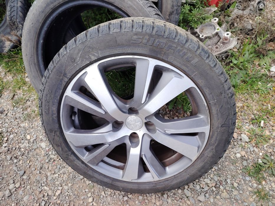 Лети джанти 17 цола със зимни гуми за Пежо / Peugeot