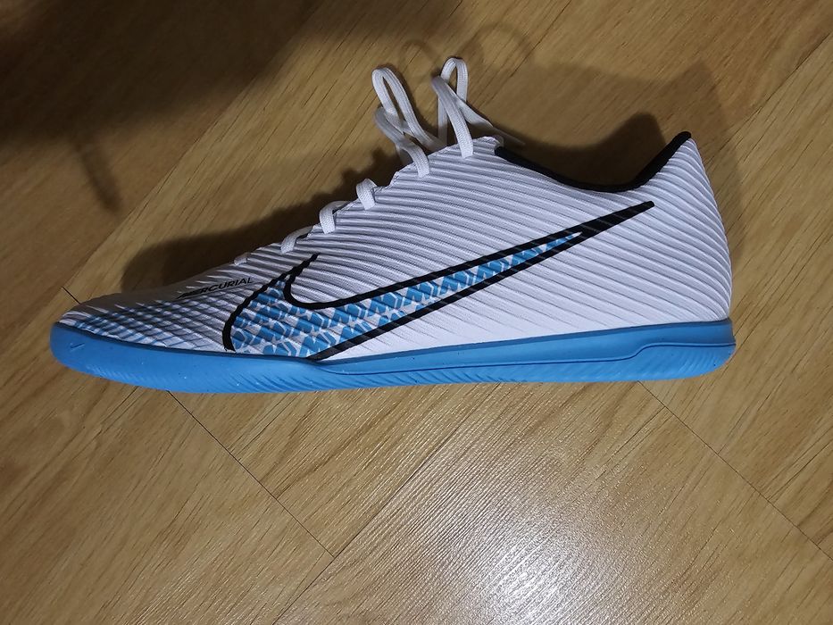 Nike mercurial 42.5 vapor 15 club IC