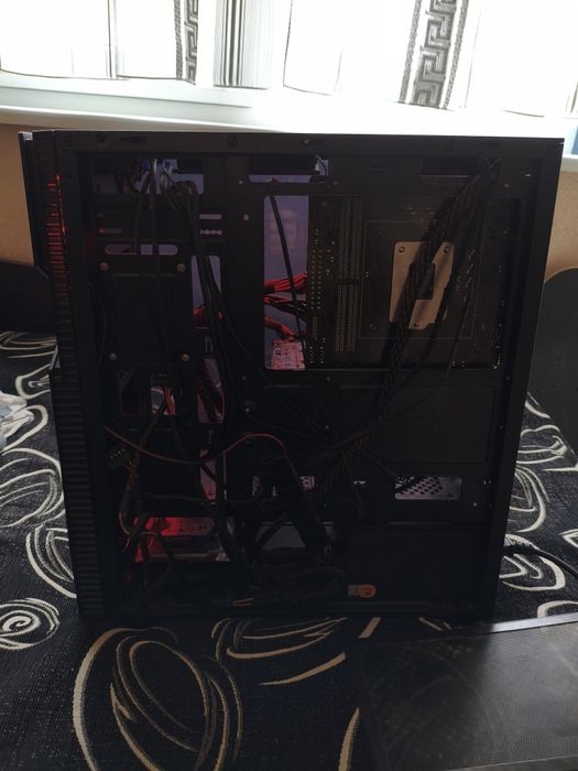 Компютър 1060 3Gb i5 8400