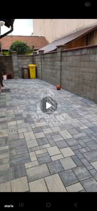 Casa desfasurata pe doua niveluri,zona Podgoria
