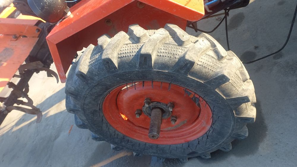 Zubr 1105 mini traktor sotiladi