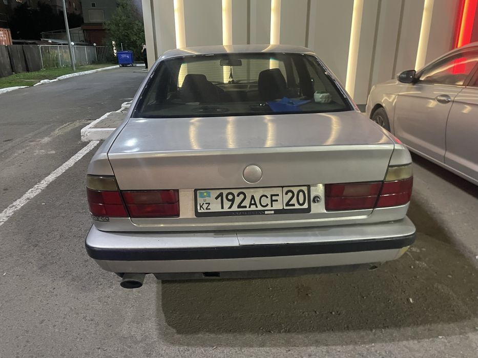 Продается BMW 520i