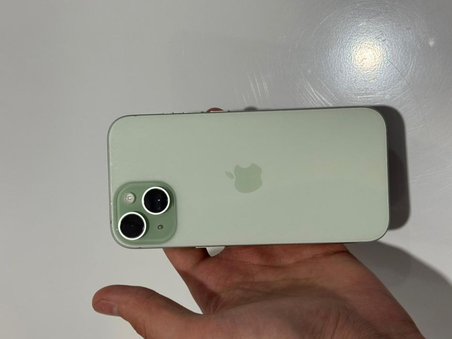 Продам айфон 15