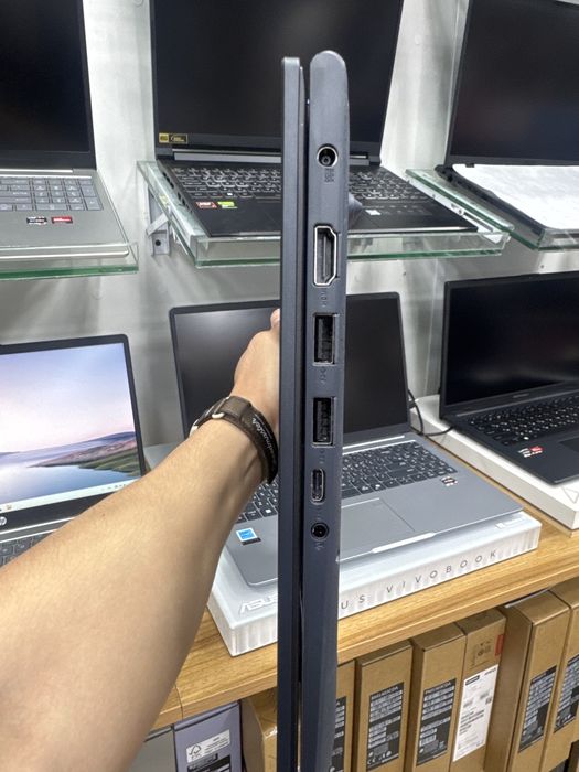 Ноутбук ASUS X1404V новый