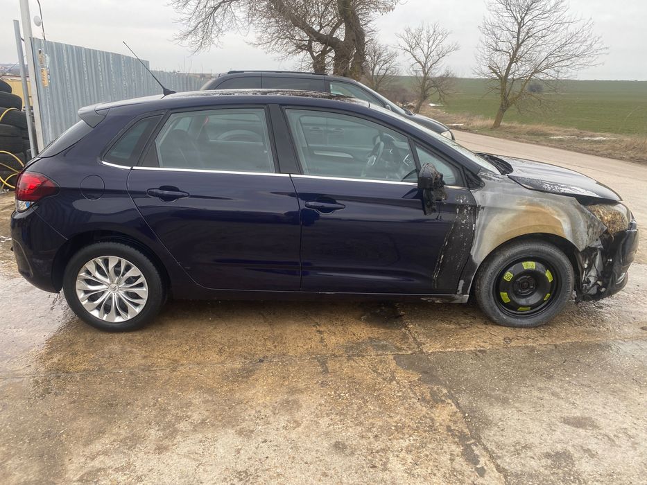 Citroen C4 1.6 Blue HDI, 99 ph., 5sp., engine BHY, 76 000 km.