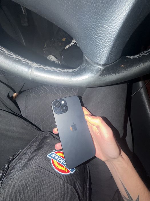 Продам Ipnone 15 128gb 86%