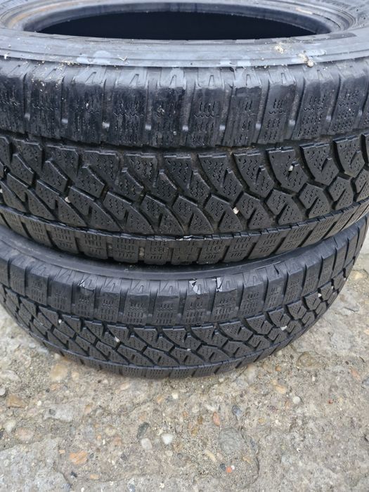 De vanzare cauciucuri