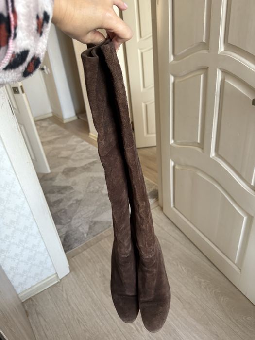 Продаю ботфорты замшевые