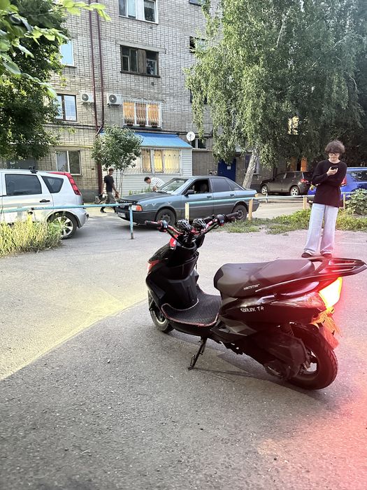 Продам скутер 175кубов