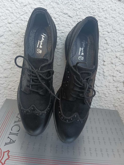 Спортно елегантни обувки