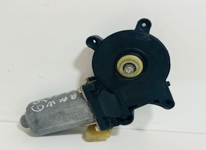 Motoras macara  geam dreapta fata 676283620640 BMW Seria 3 E46