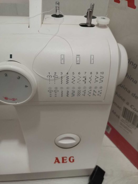 Продавам немска шевна машина Aeg