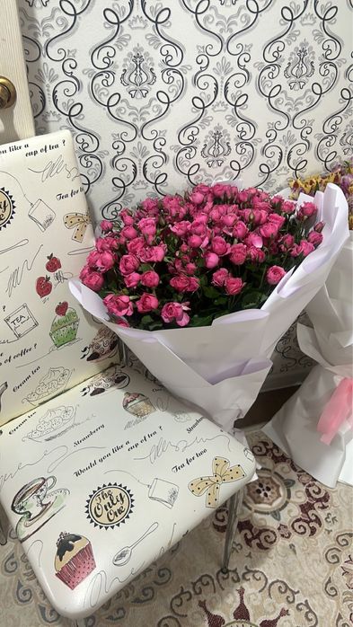 Свежие цветы. Кеше алдым