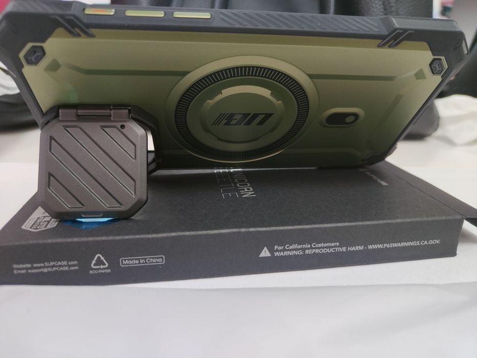 Husă iPhone 15 Pro Max Unicorn Beetle XT MagSafe, Guldan– nouă