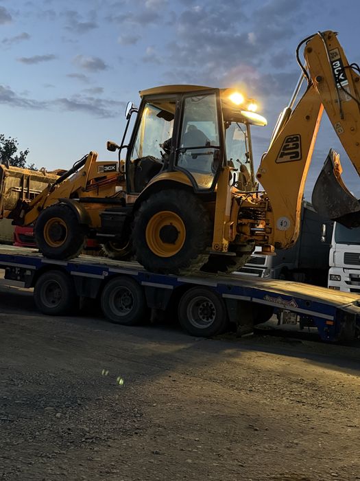 Inchiriez Buldoexcavator 3JCX JCB
