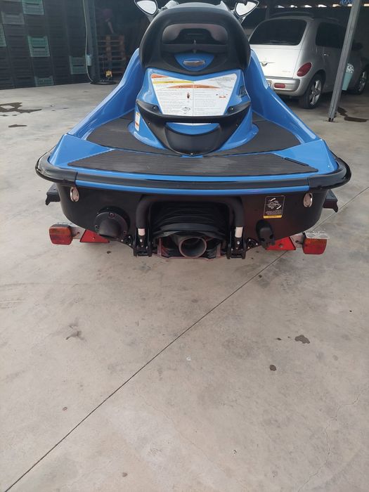 Продавам джет Кавазаки ултра 250