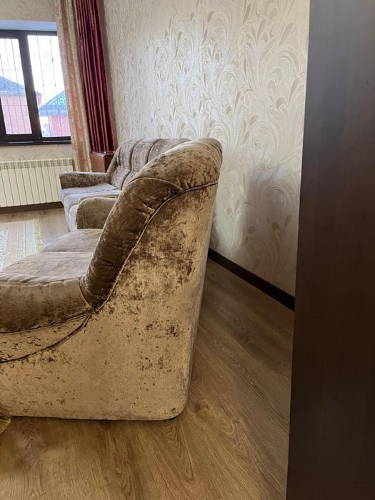 Продам 2 дивана, (3, 2 )