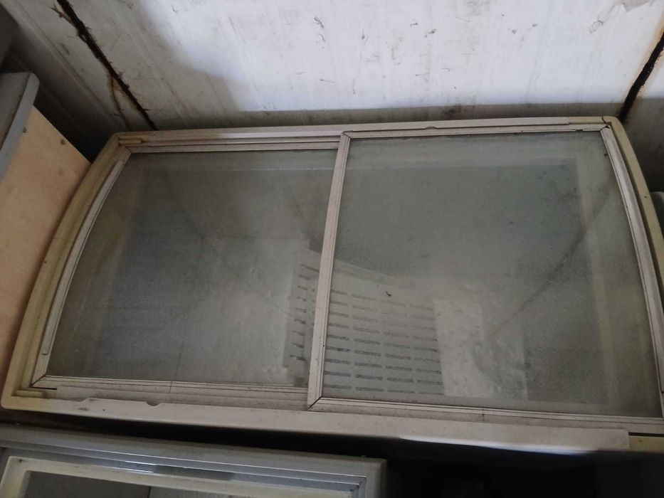 Морозильный ларь Бирюса-355НСВ