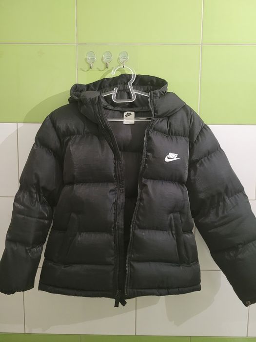 Geaca Nike Therma Fit universală pentru copii