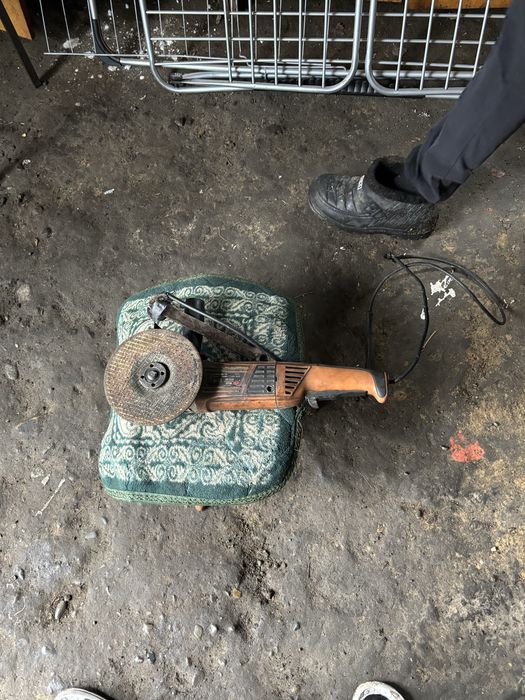 Болгарка все работает