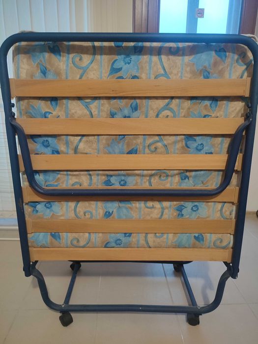 Сгъваемо,походно легло