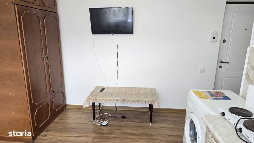 Vand garsoniera in Deva, zona Dacia, etaj 3, bloc de 4 etaje