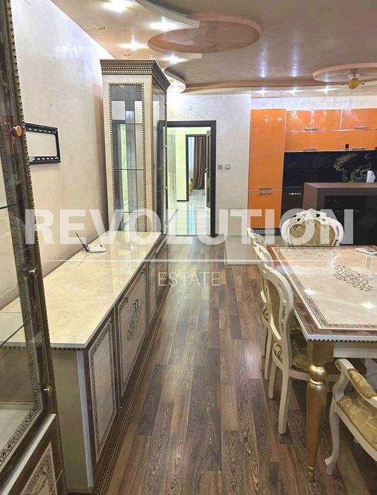 Дава се под наем Тристаен апартамент в Варна, Трошево - 80 кв.м за 700 € - Снимка #3